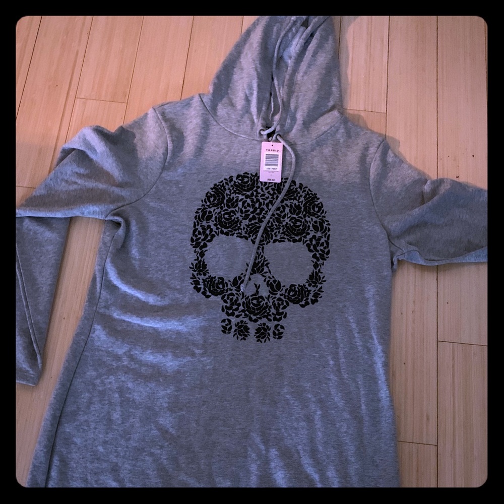 Torrid size 1 (14/16) hoodie skull dress